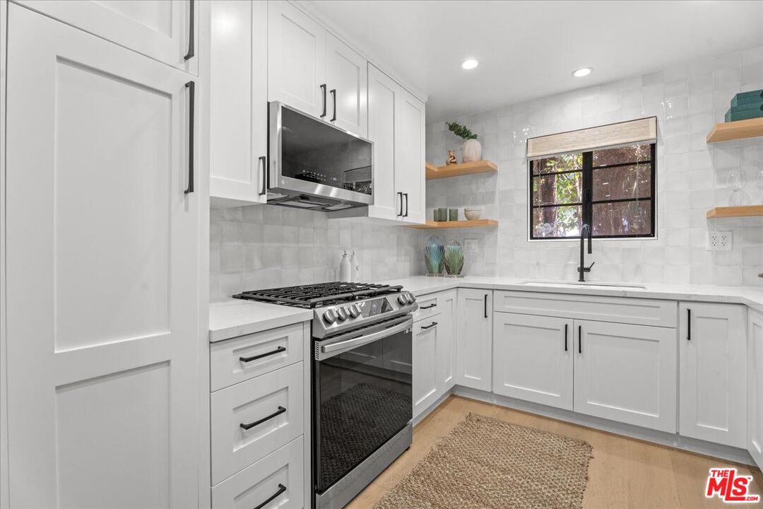 1807 10th St Unit: 3