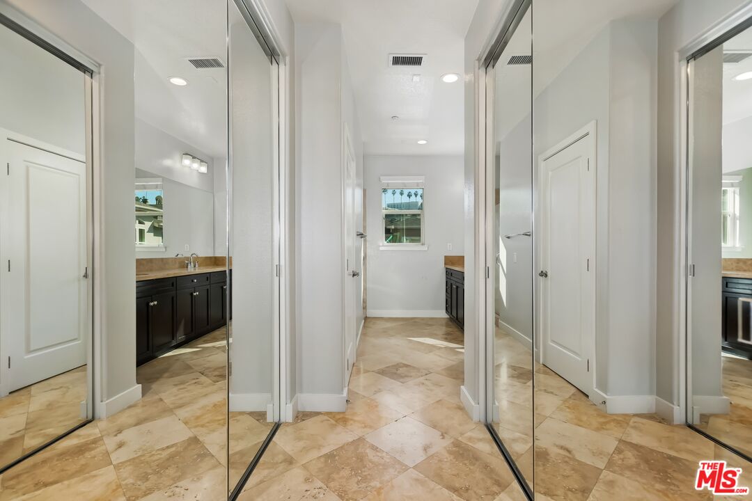 6021 Dawn Crk Unit: 13