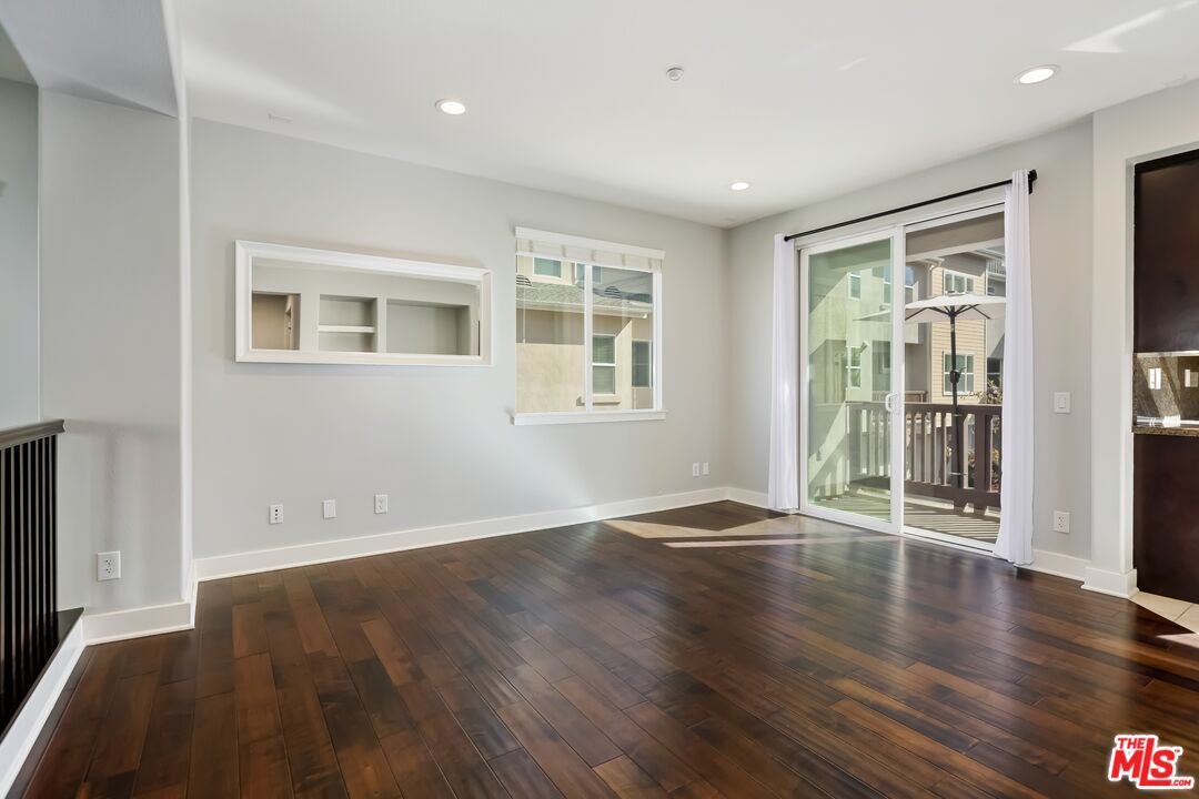 6021 Dawn Crk Unit: 13