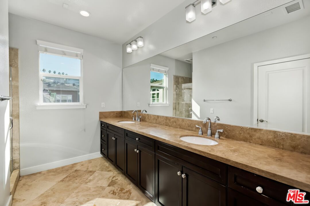 6021 Dawn Crk Unit: 13