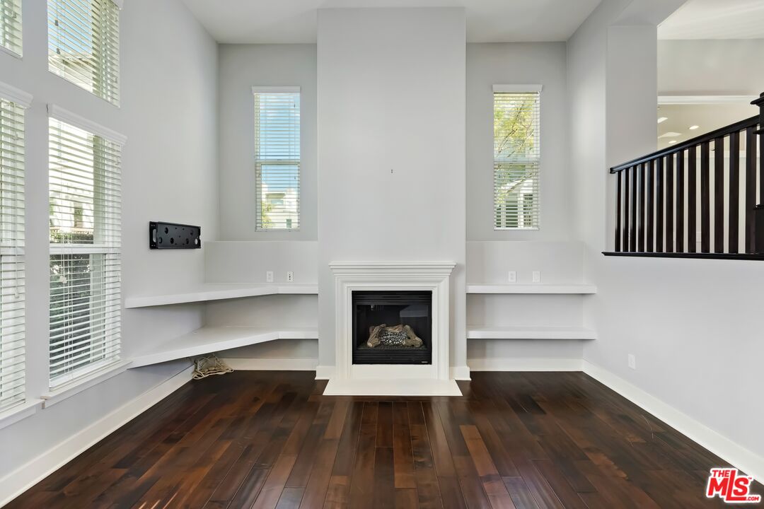 6021 Dawn Crk Unit: 13