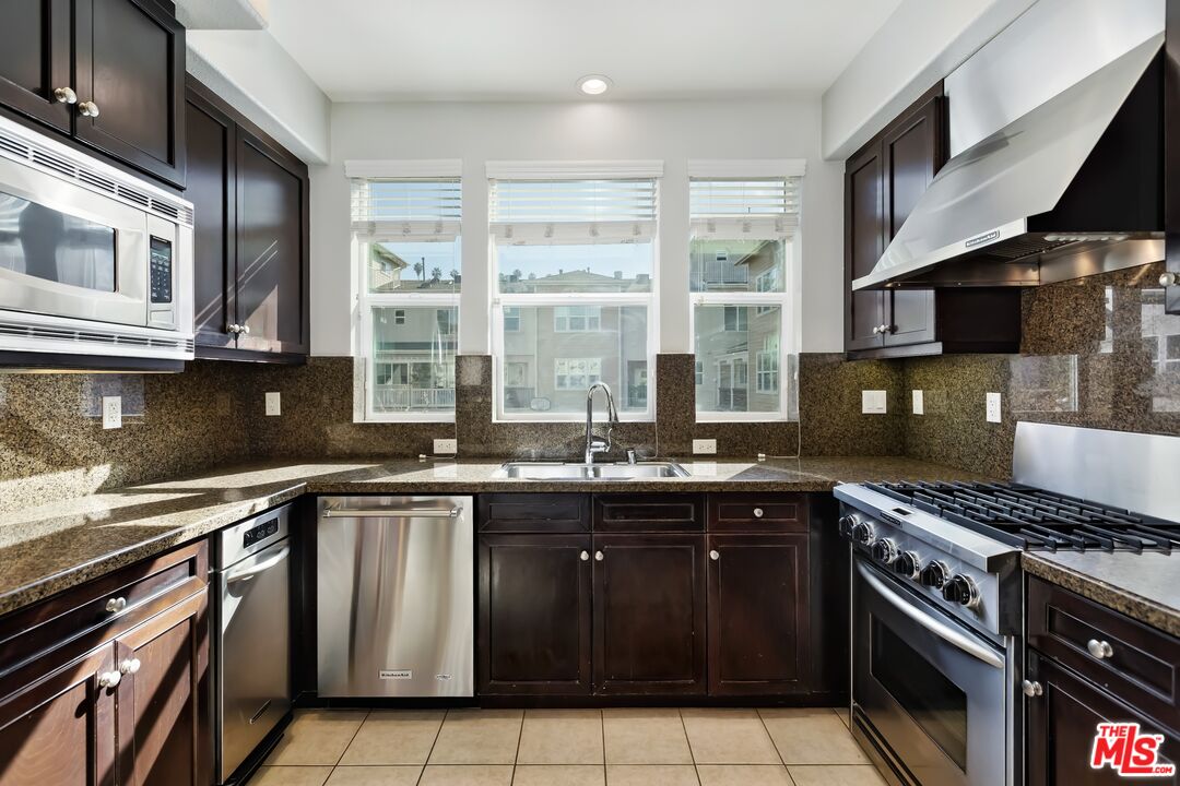 6021 Dawn Crk Unit: 13