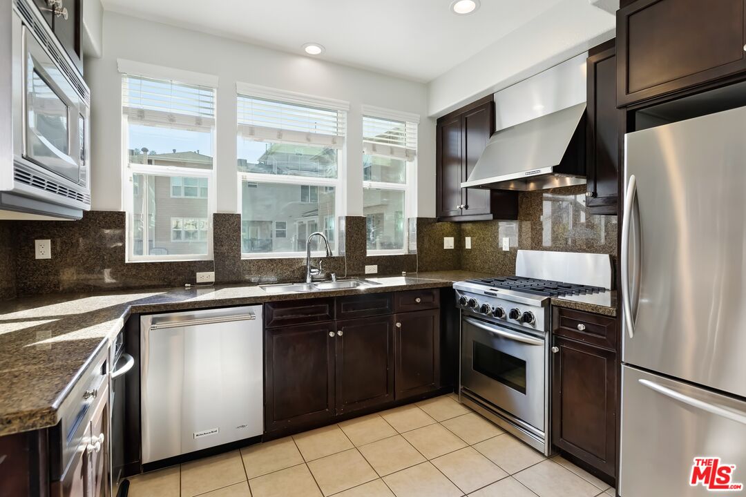 6021 Dawn Crk Unit: 13