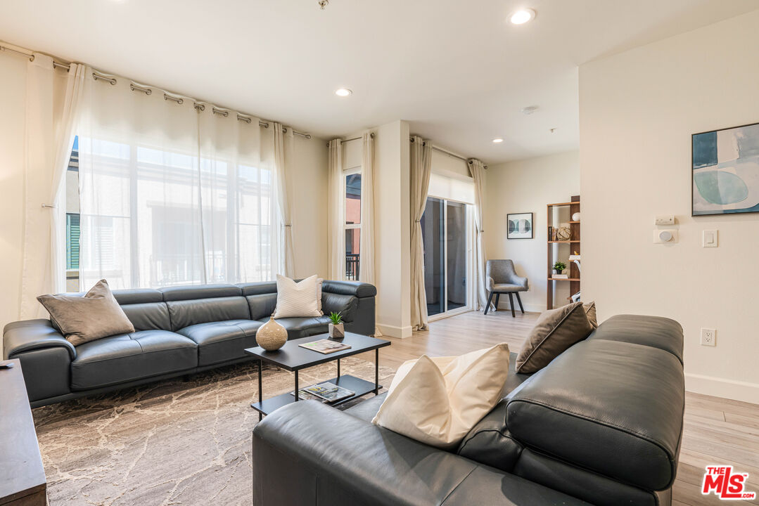 6020 Seabluff Dr Unit: 409