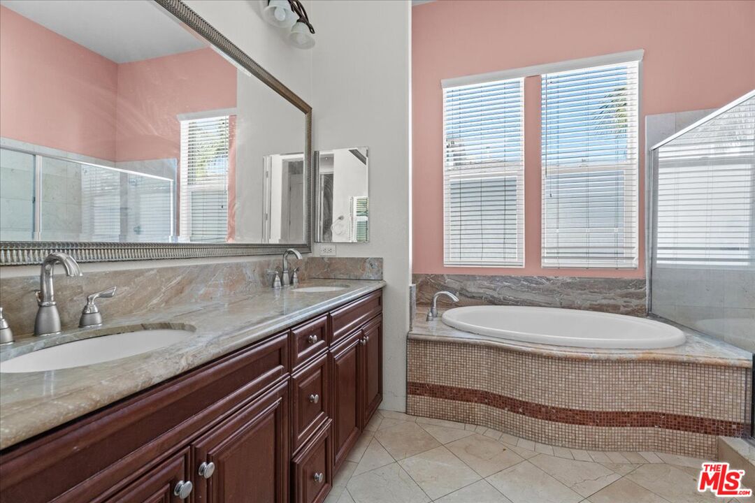 6010 Celedon Crk Unit: 5