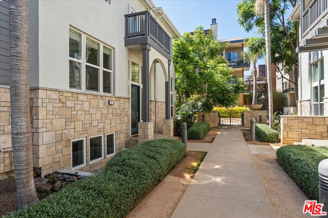 6010 Celedon Crk Unit: 5