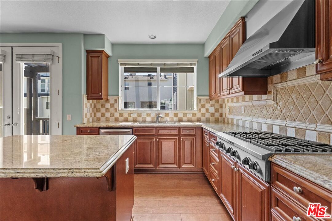 6010 Celedon Crk Unit: 5