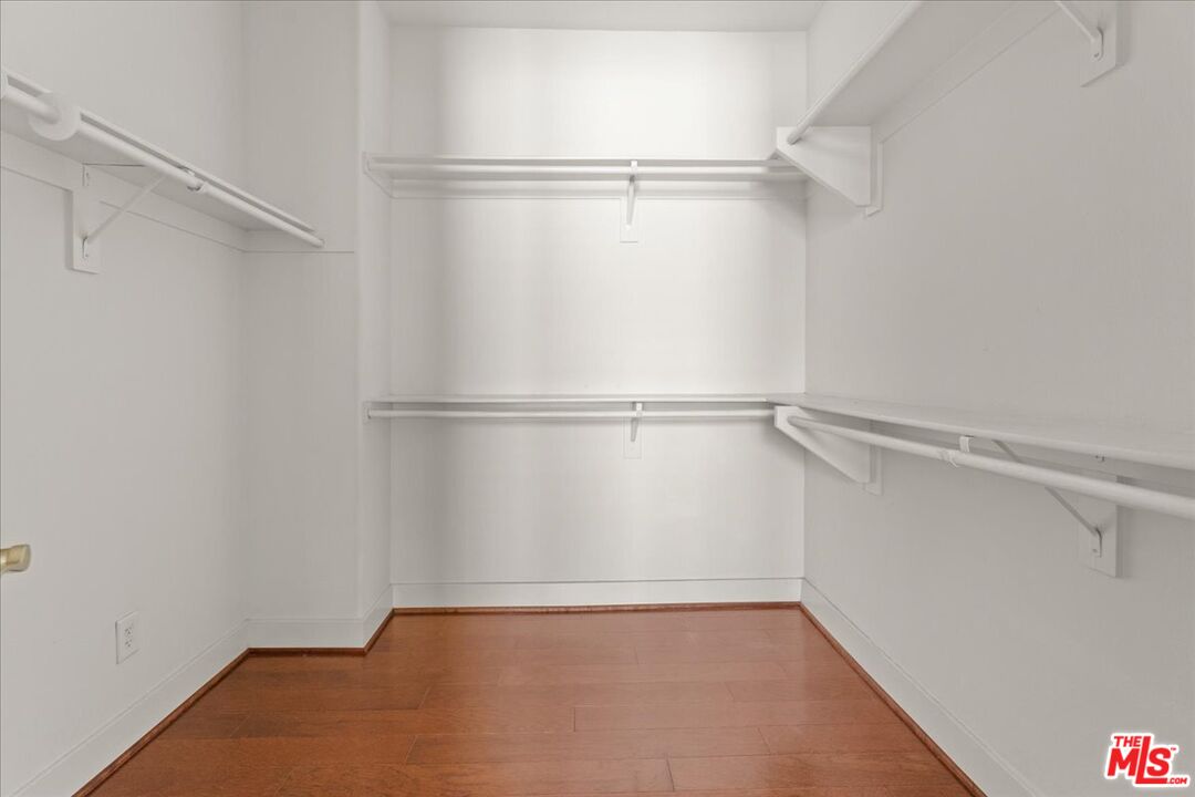 6010 Celedon Crk Unit: 5