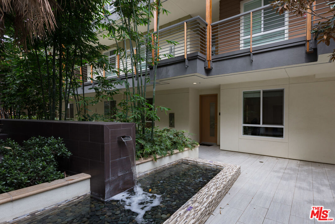 12920 RUNWAY RD Unit: 162