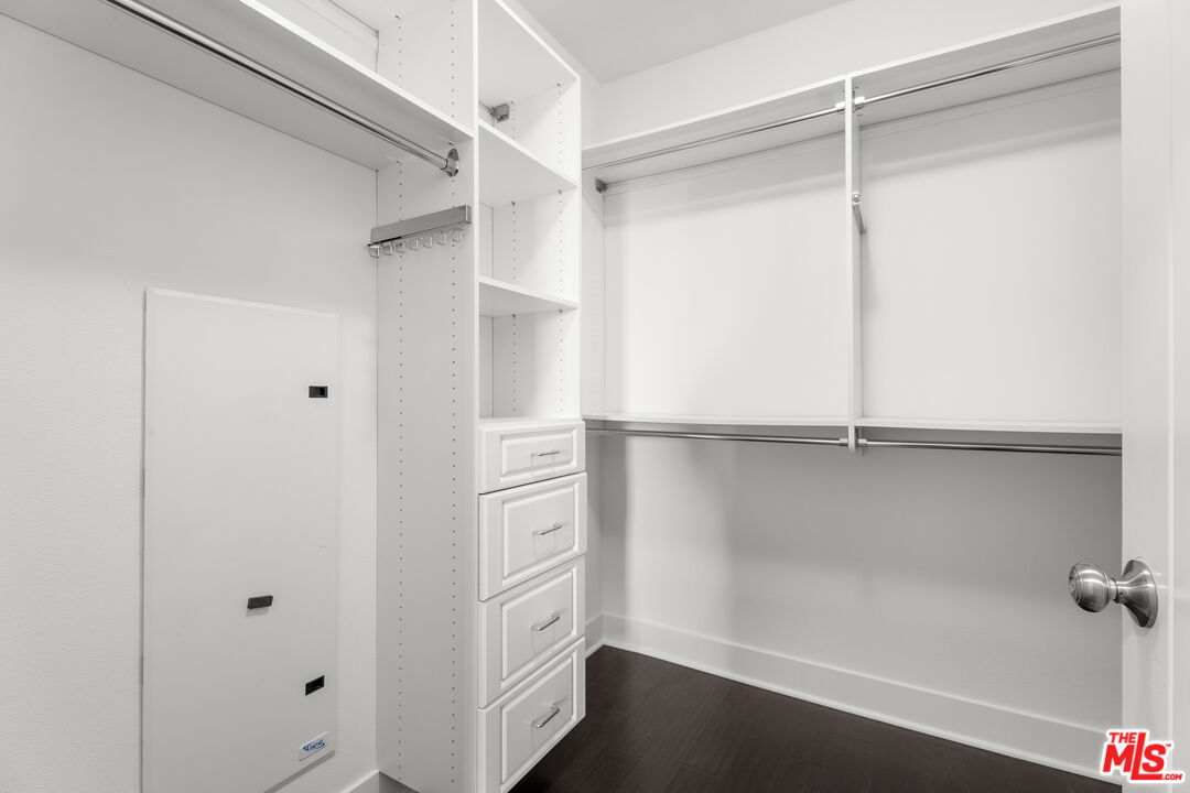 12920 RUNWAY RD Unit: 162