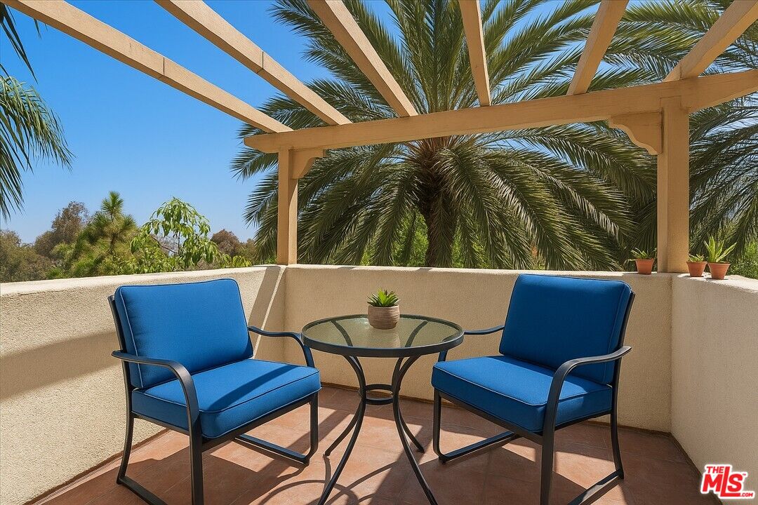 12975 Agustin Unit: 336