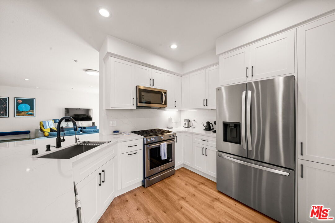 6020 Seabluff Dr Unit: 414