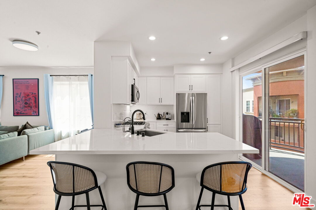 6020 Seabluff Dr Unit: 414