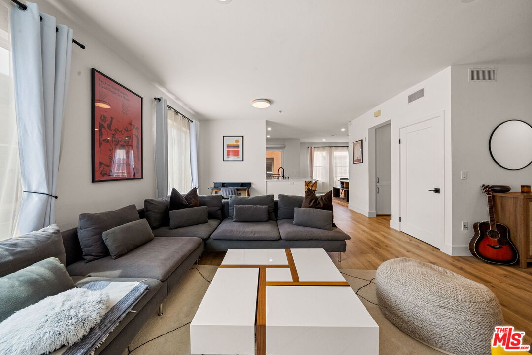 6020 Seabluff Dr Unit: 414