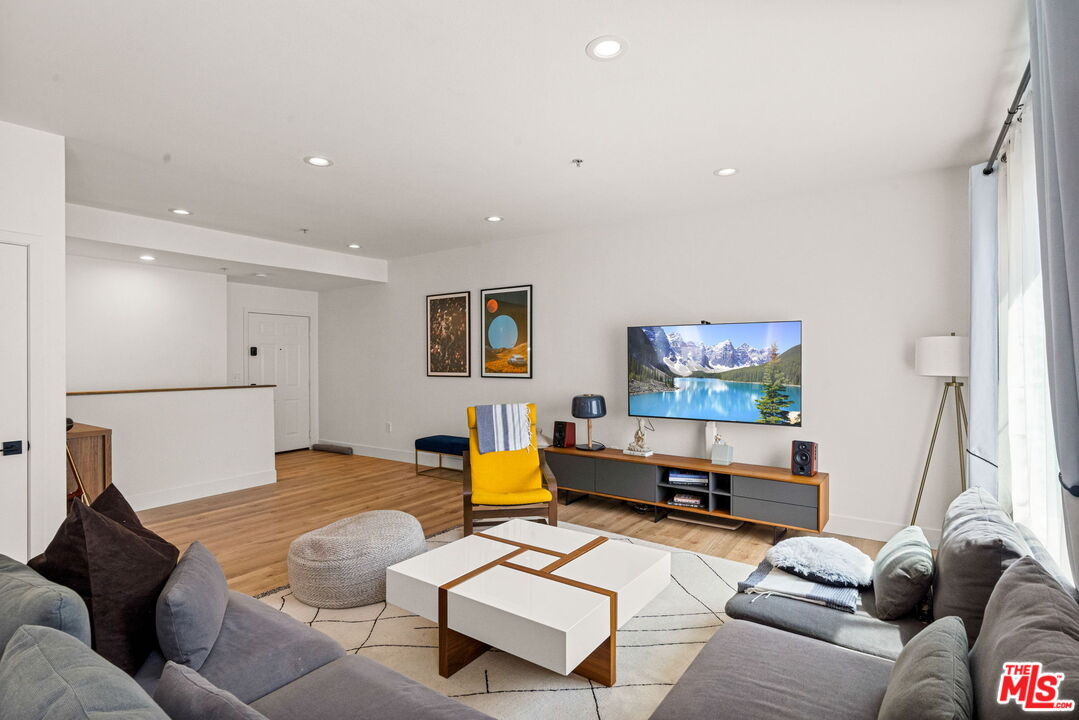 6020 Seabluff Dr Unit: 414