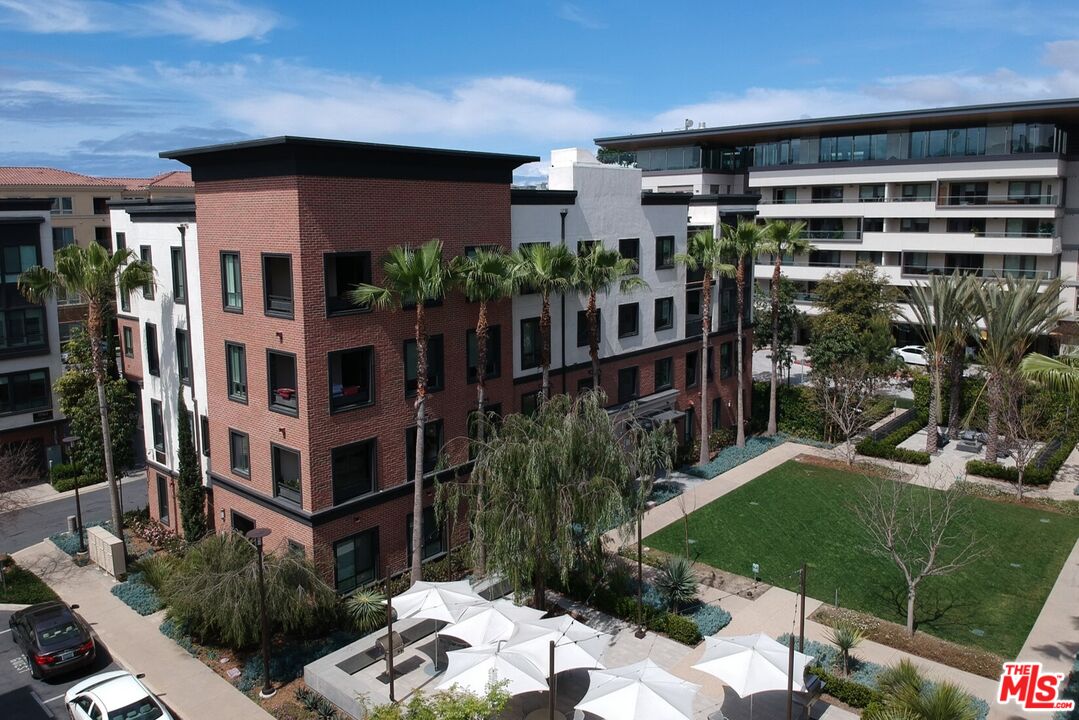 12534 W FIELDING CIR Unit: 2