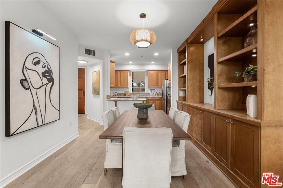 5935 Playa Vista Dr Unit: 113