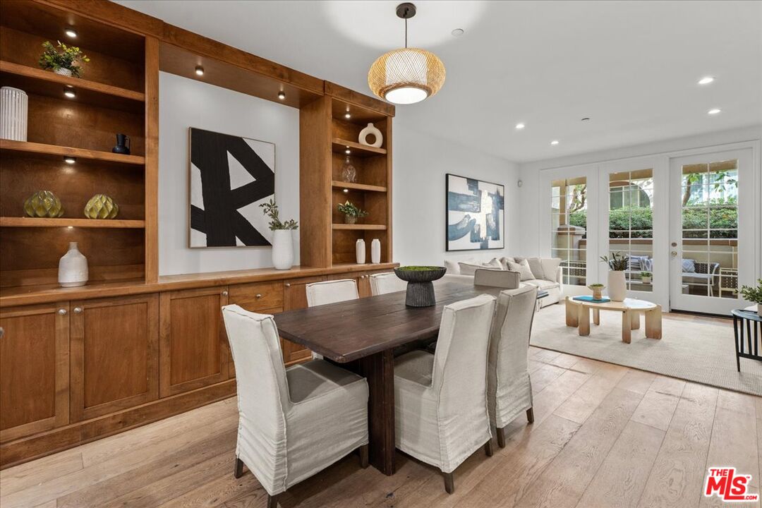 5935 Playa Vista Dr Unit: 113