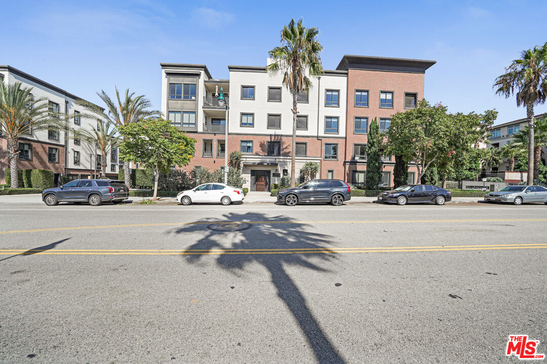 12871 Runway Rd Unit: 2