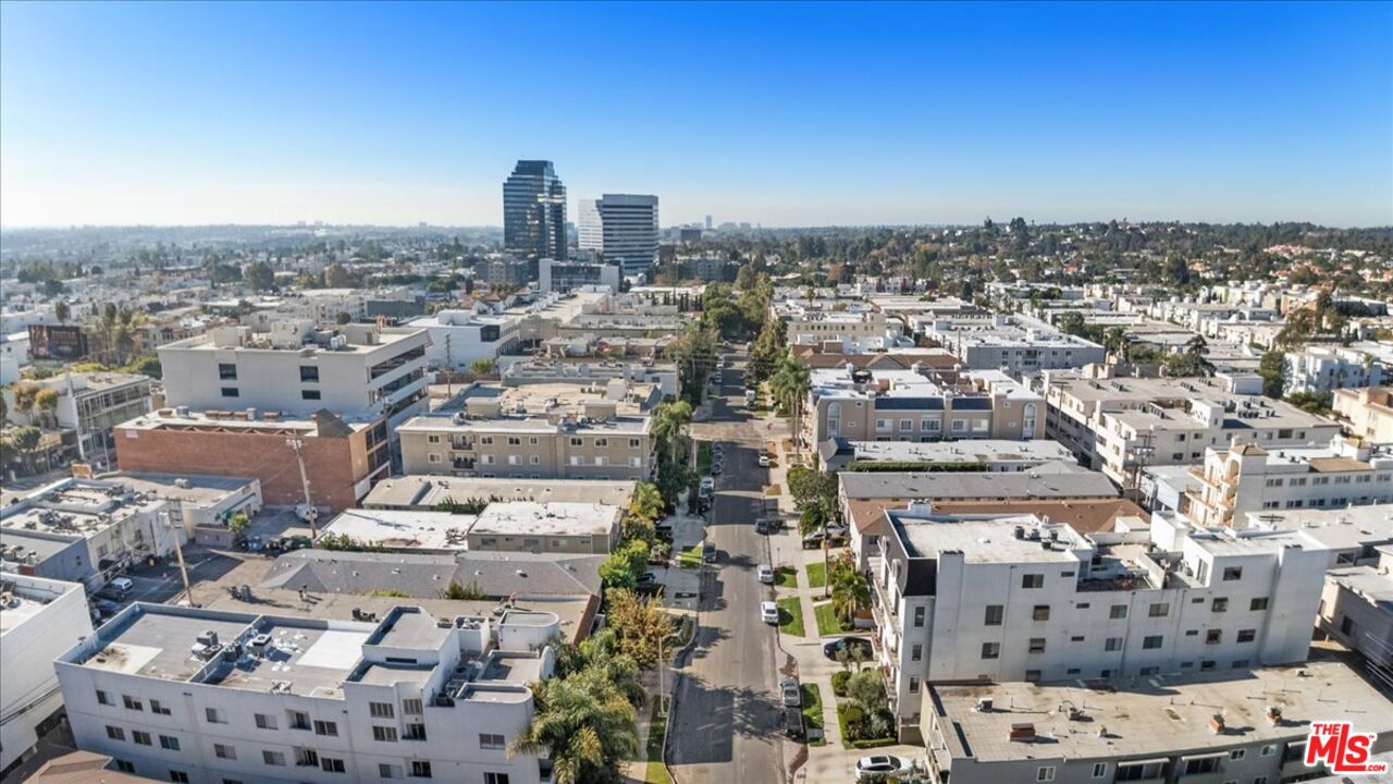 11827 Goshen Ave Unit: 201