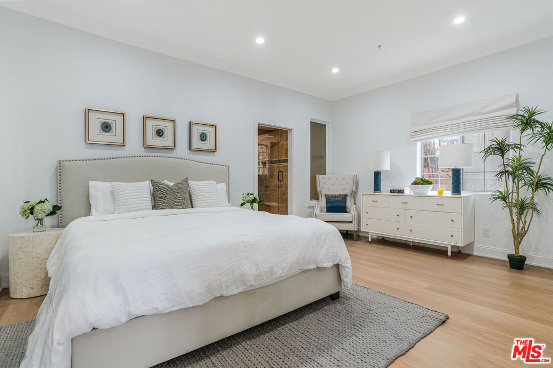 1531 12th St Unit: 1