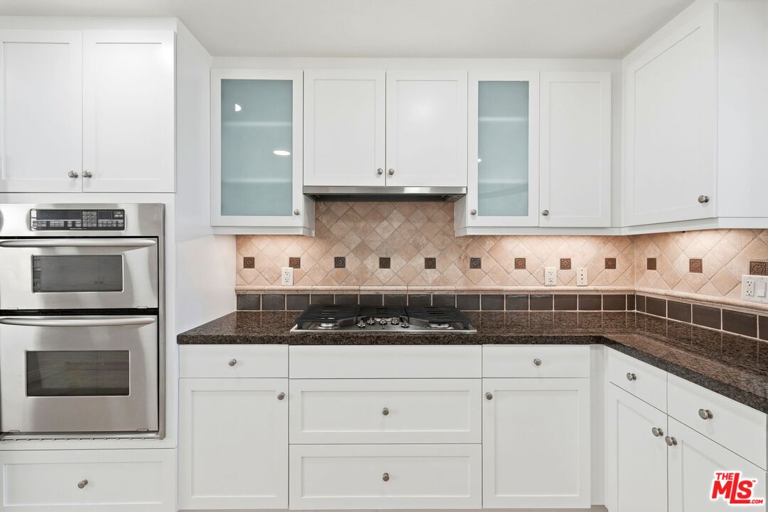 5831 Seawalk Dr Unit: 240