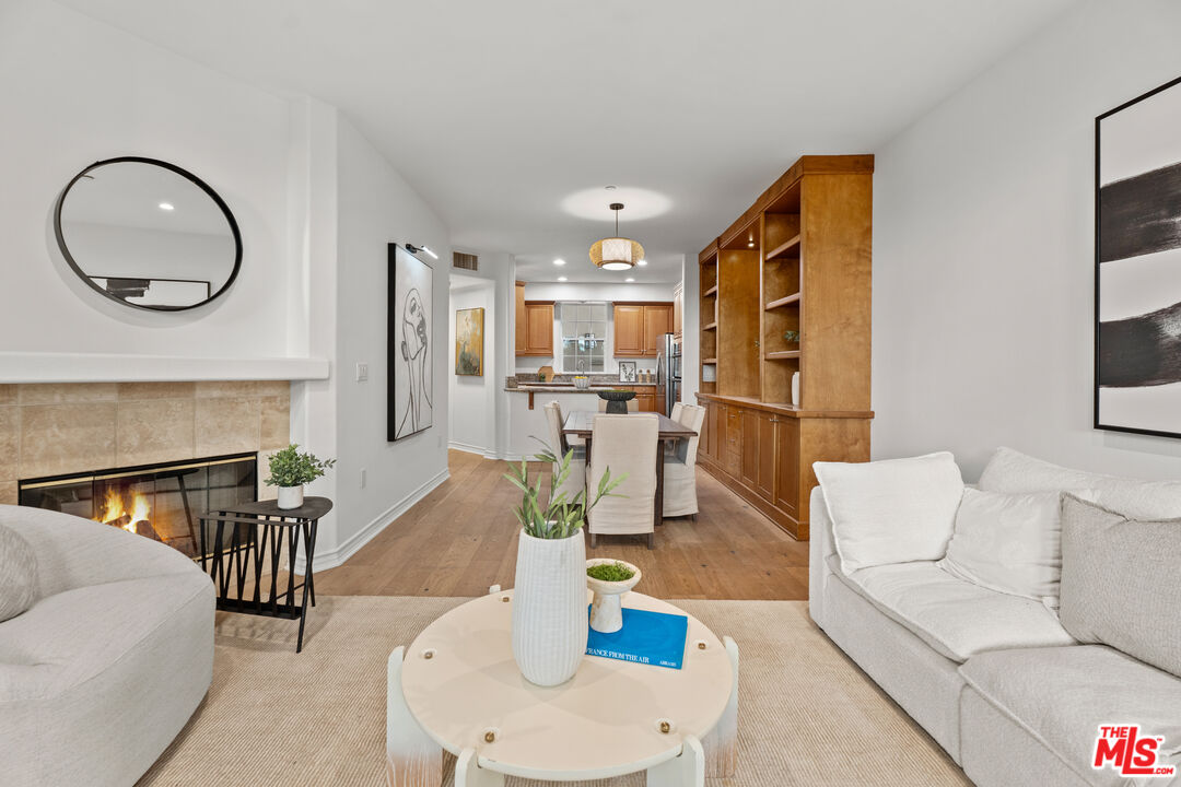 5935 Playa Vista Dr Unit: 113