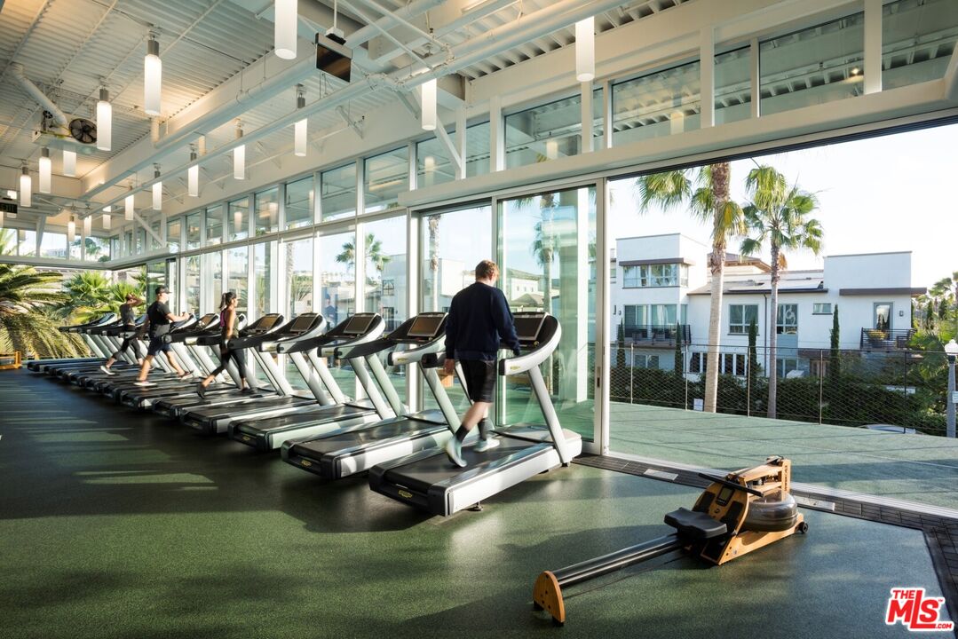 5935 Playa Vista Dr Unit: 113