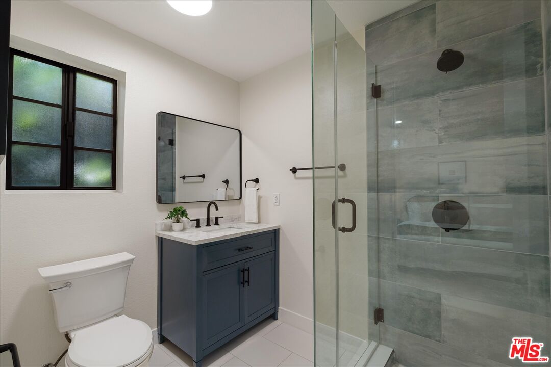 1807 10th St Unit: 4