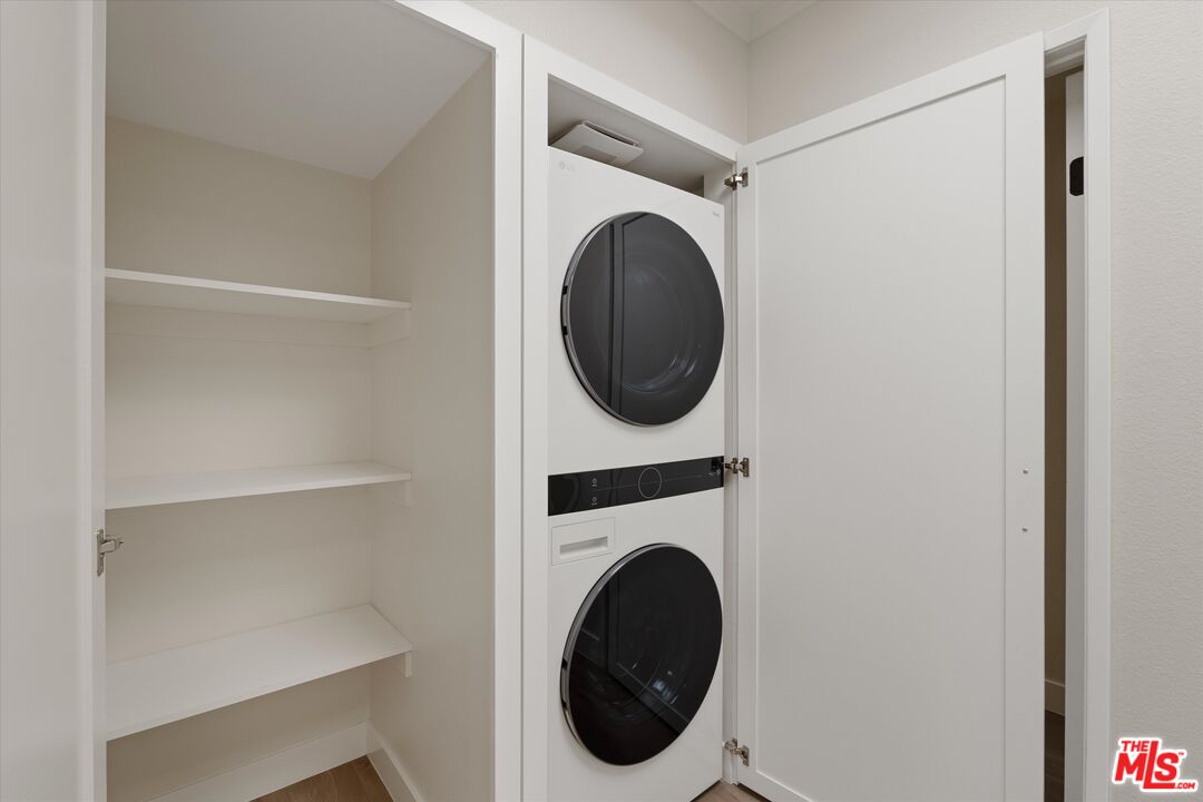 1807 10th St Unit: 4