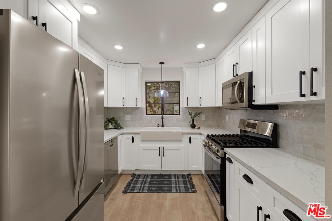 1807 10th St Unit: 4