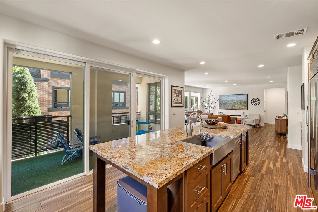 12883 Runway Rd Unit: 1