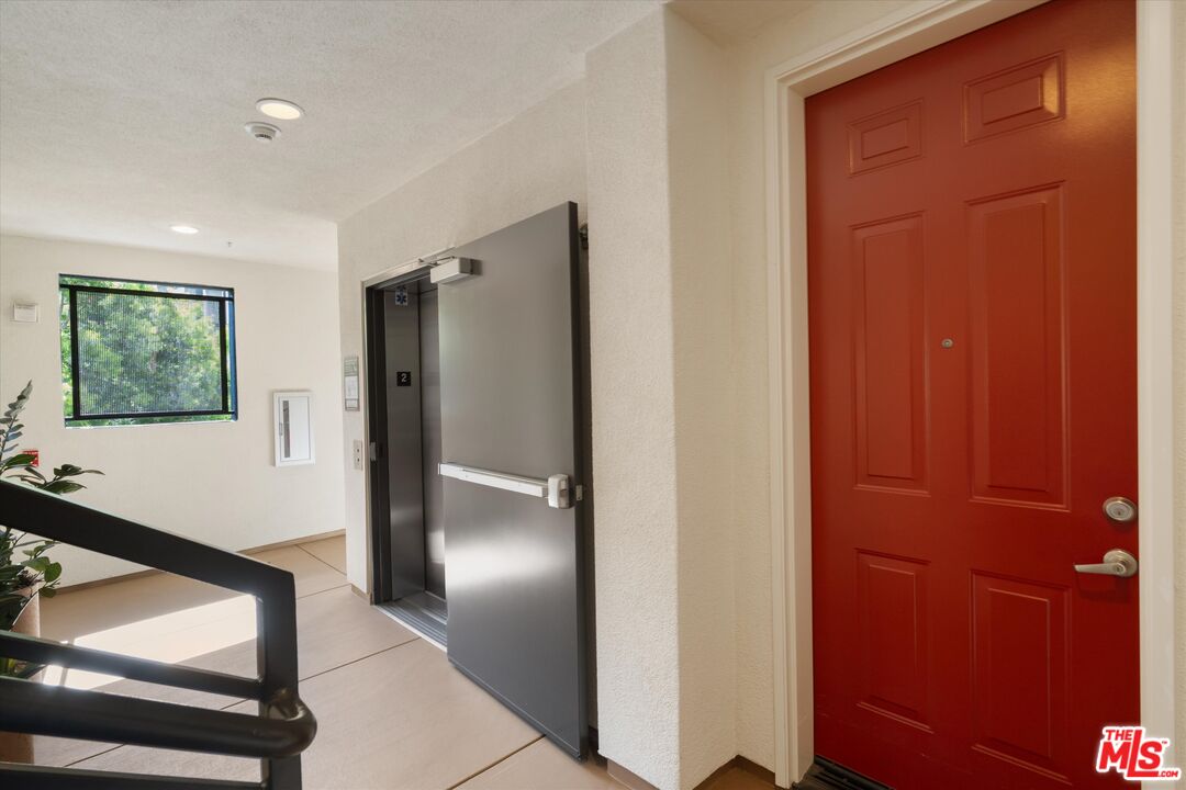 12883 Runway Rd Unit: 1