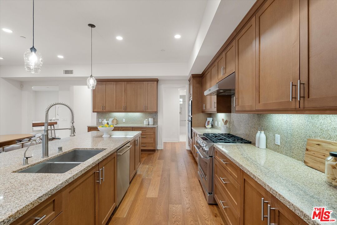 5850 Mcconnell Ave Unit: 1