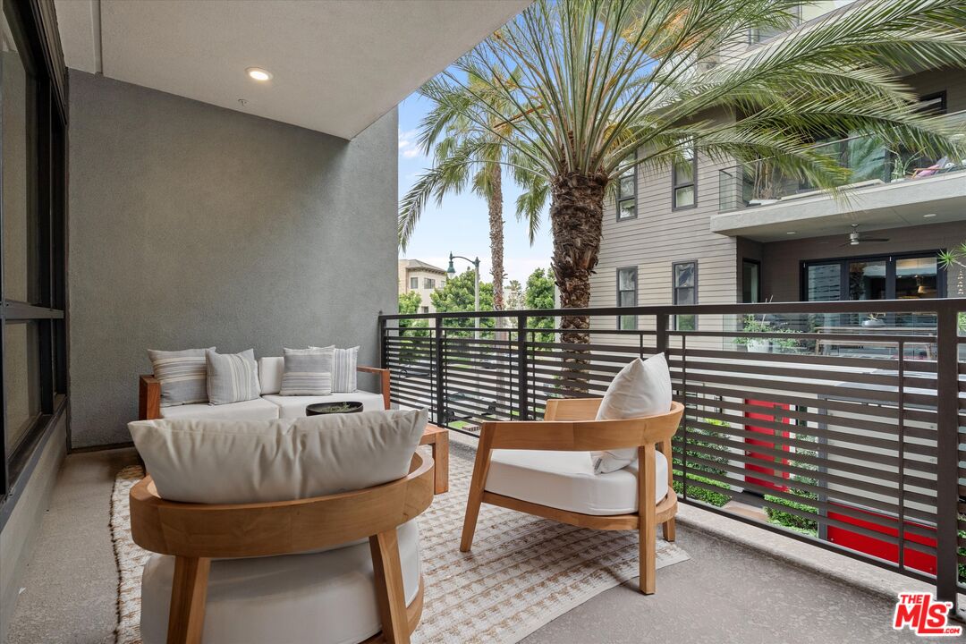 5850 Mcconnell Ave Unit: 1