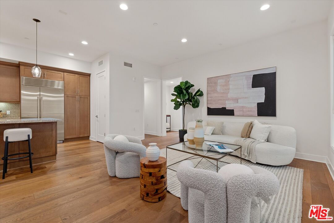 5850 Mcconnell Ave Unit: 1