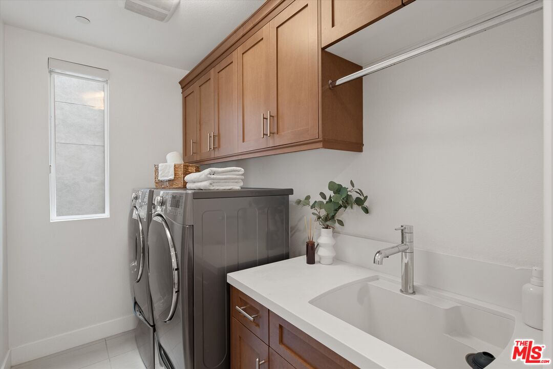 5850 Mcconnell Ave Unit: 1