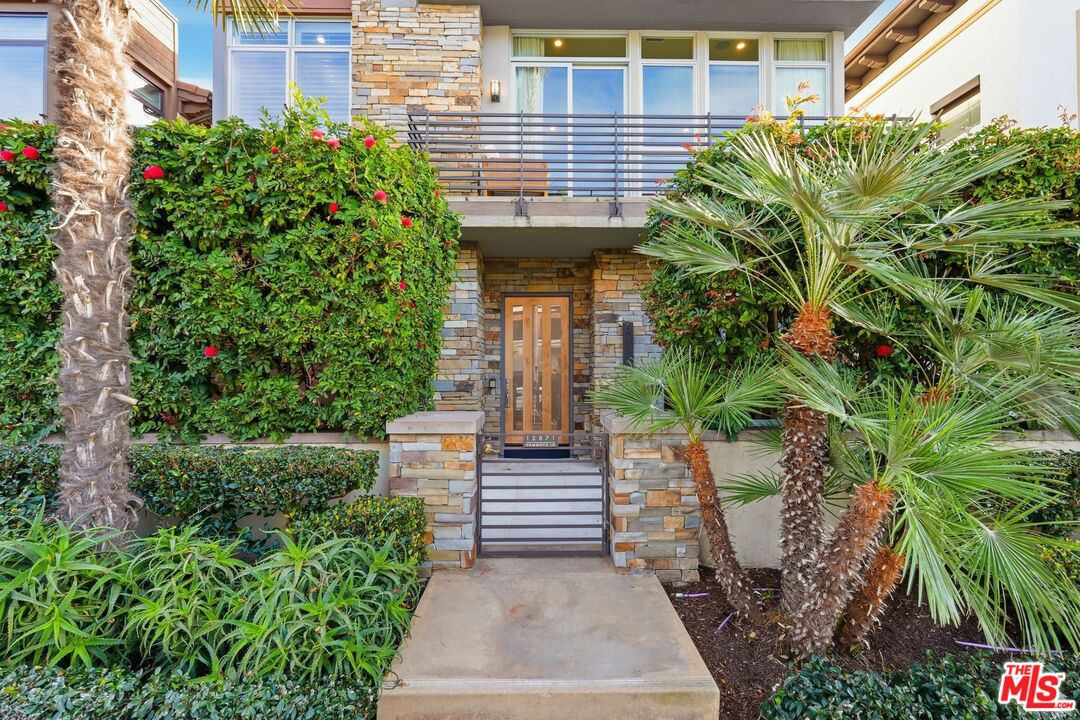 12871 Hammock Ln