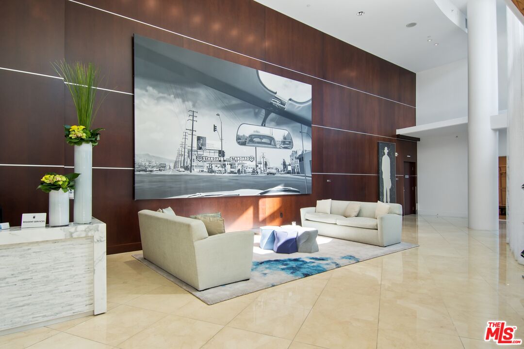 13700 Marina Pointe Dr Unit: 1401