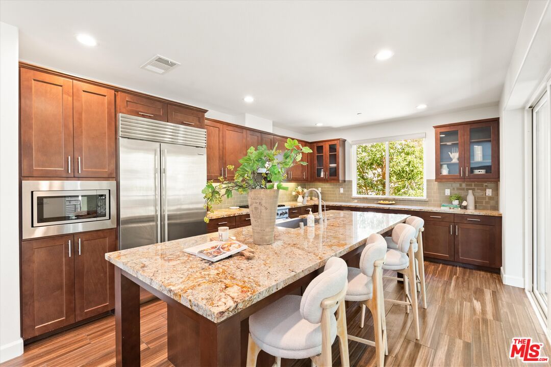 12883 Runway Rd Unit: 1