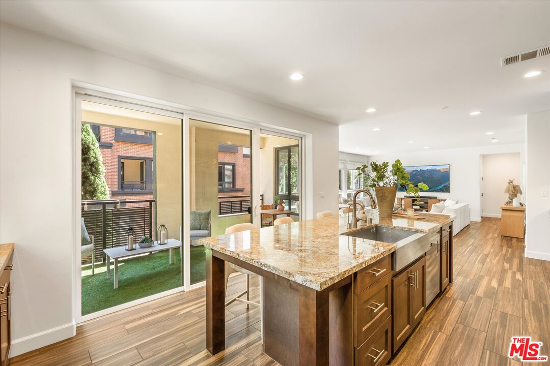 12883 Runway Rd Unit: 1