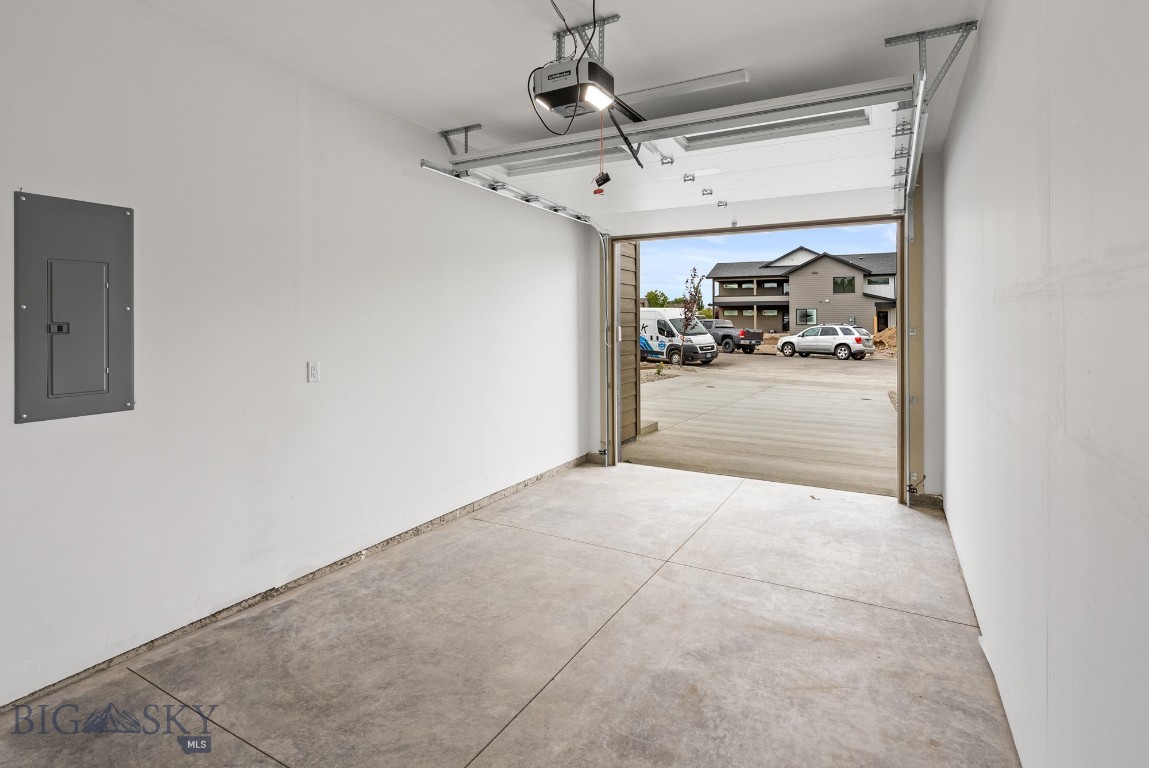 716 & 720 Rogers Way