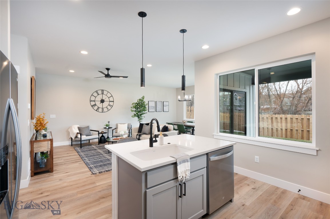 716 & 720 Rogers Way