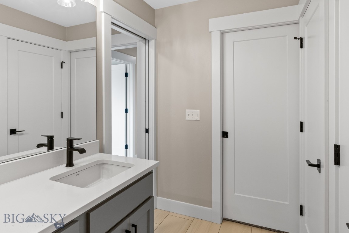 716 & 720 Rogers Way