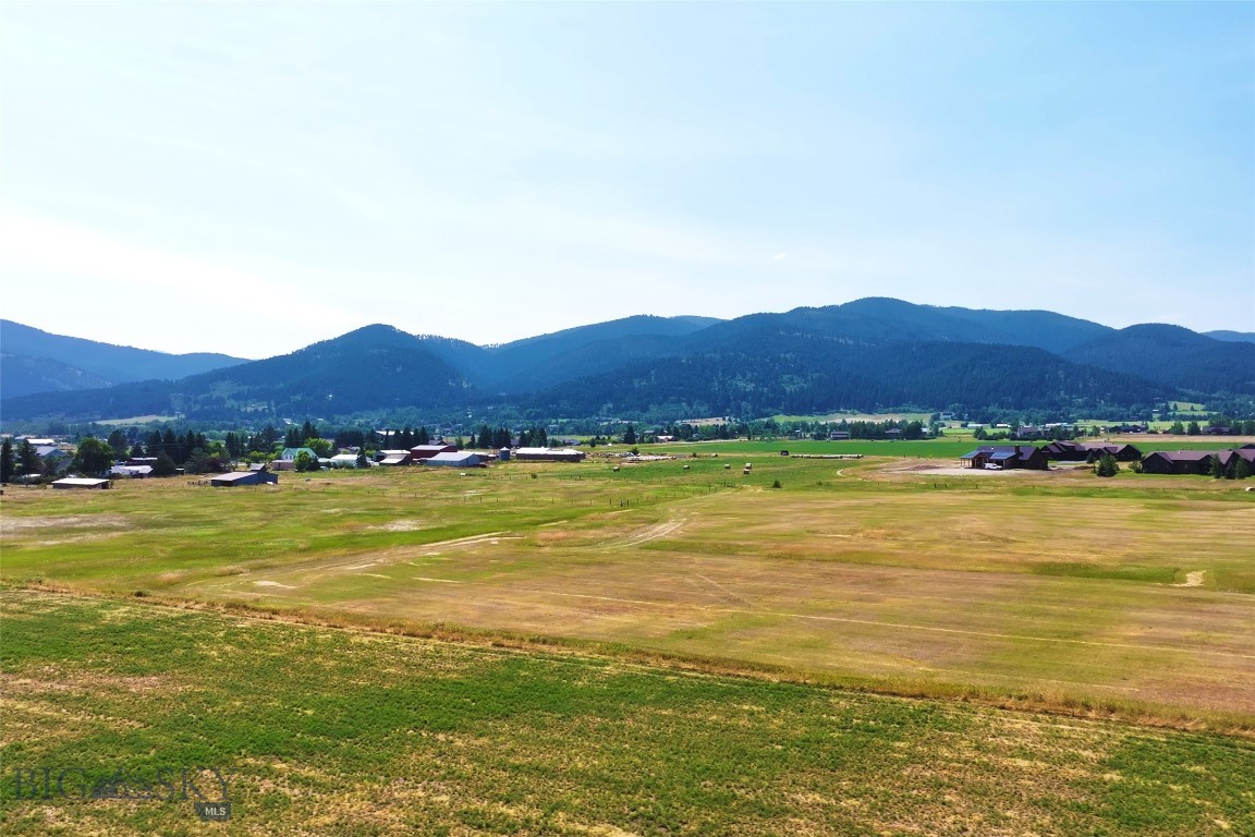 Lot 27 Glendale Loop