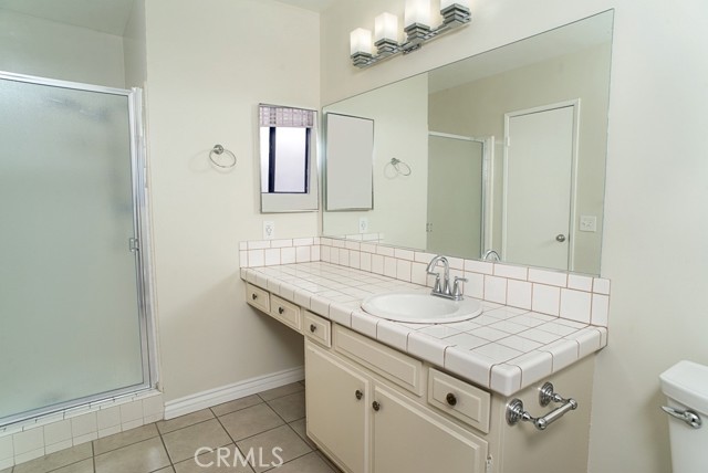 1425 Centinela AVE Unit: 1