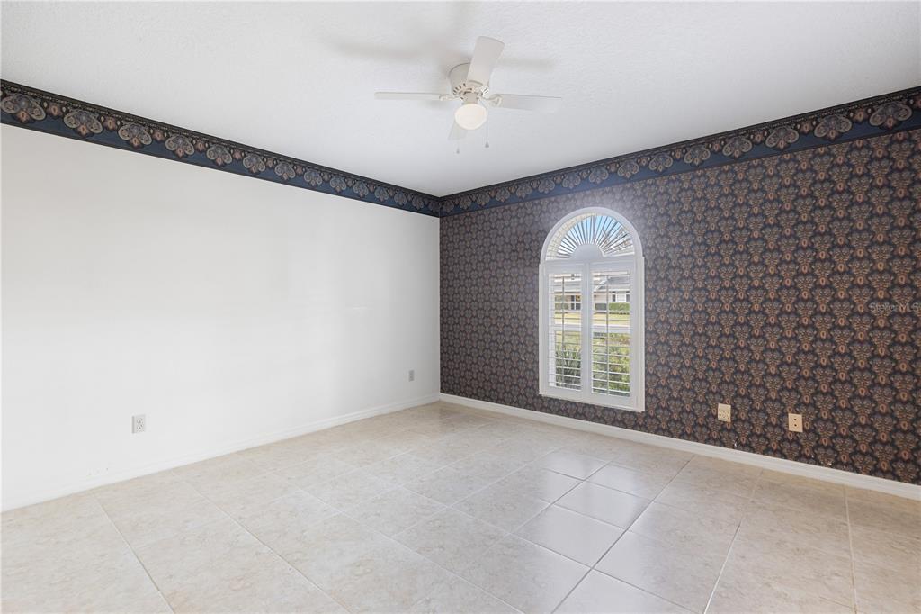 5252 MONTSERRAT DR