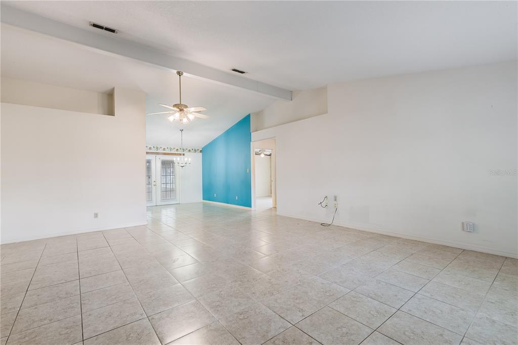 5252 MONTSERRAT DR
