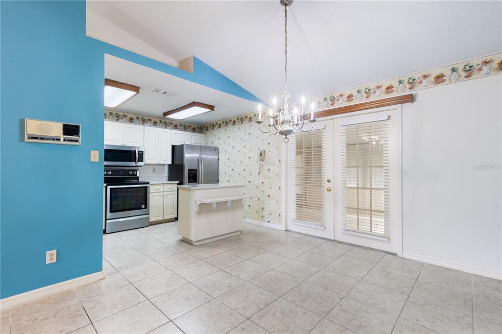 5252 MONTSERRAT DR