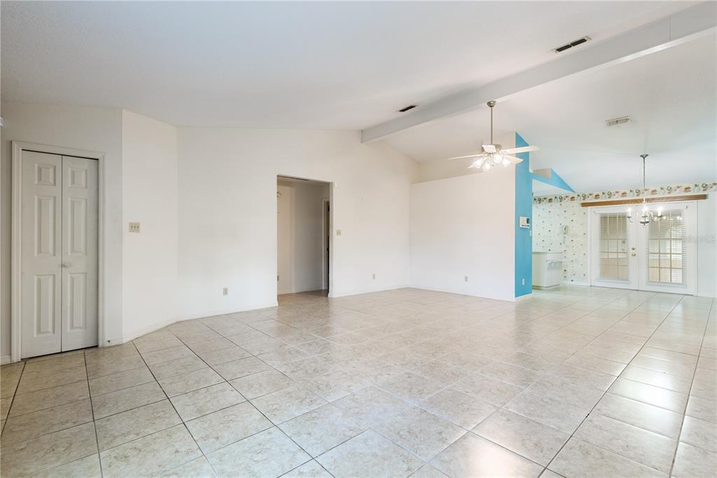5252 MONTSERRAT DR